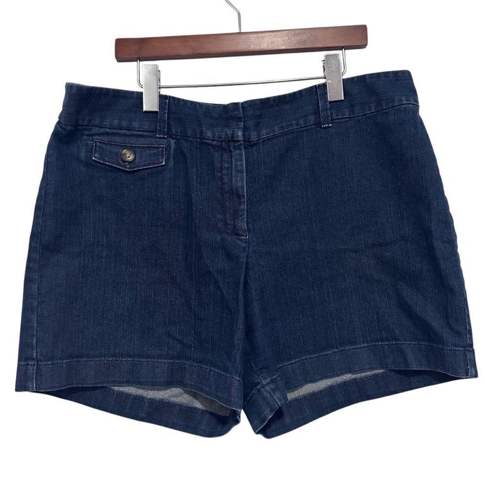 Ann Taylor Signature Flat Front Denim 6"Jean Shorts Dark Wash Size 16